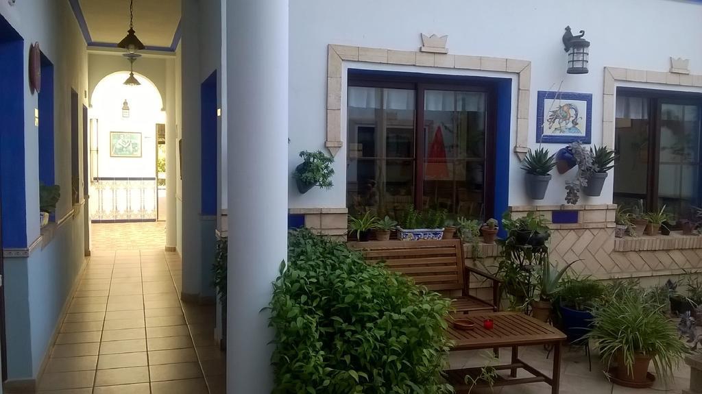 Venta De Abajo * El Castillo de las Guardas